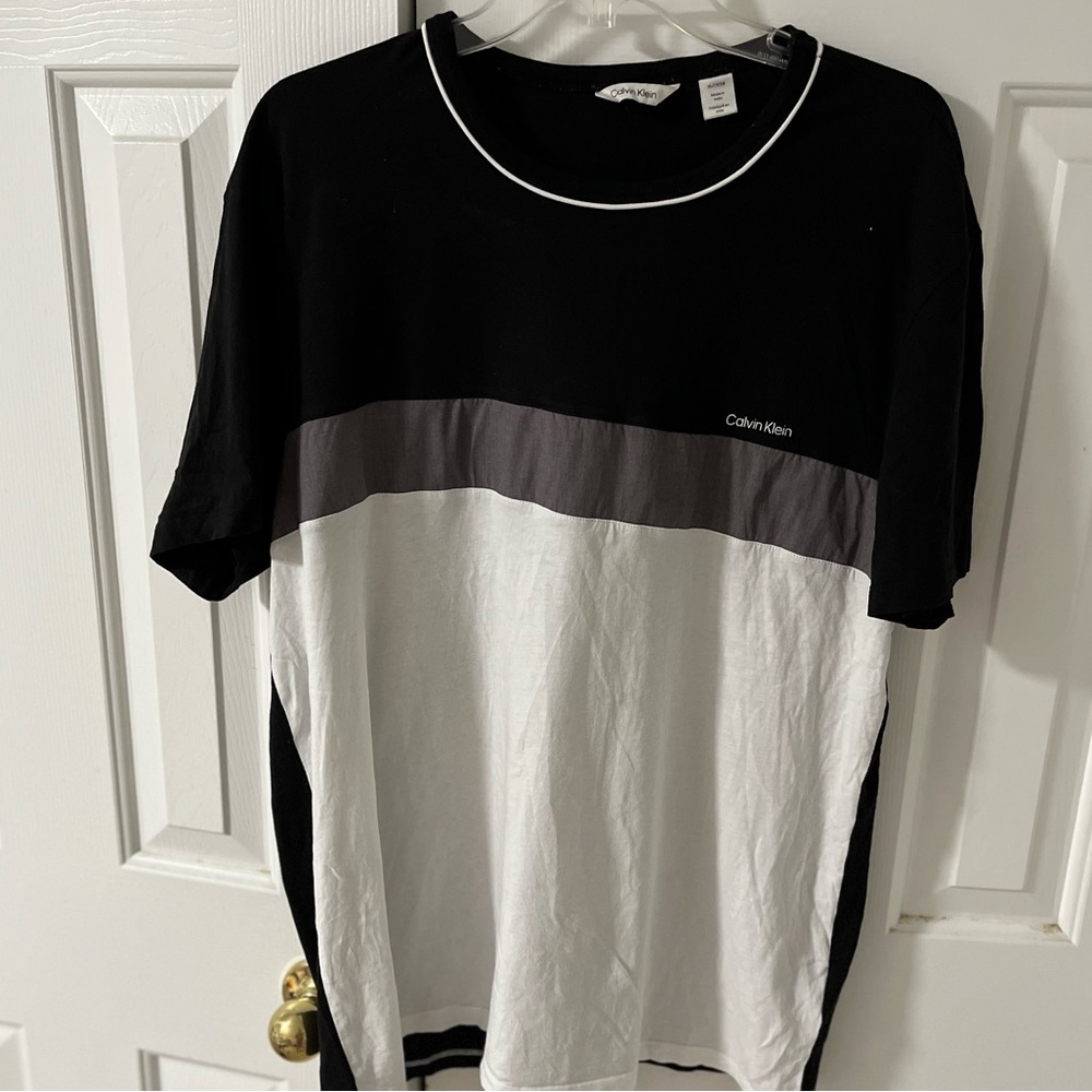 Calvin Klein Tee